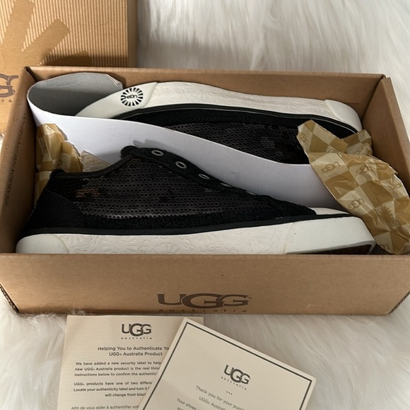 UGG Shearling Lined Sneakers NEW IN BOX - Picture 3 of 12